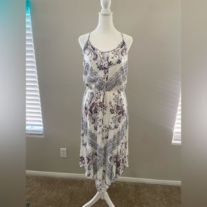 NWT! Knox Rose (Target) asymmetrical/midi white floral dress size M